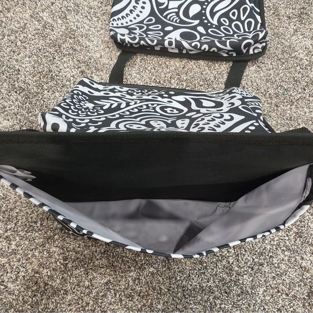 Thirty-One Black White Paisley Folding Expandable Multi-Compartment Hanging Bag